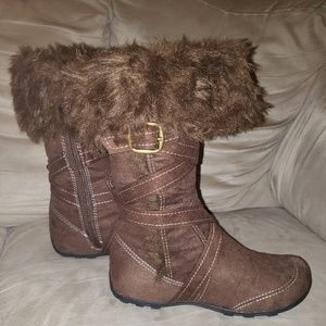 Fuzzy Winter Boots